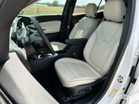 New 2026 Buick Encore GX Avenir w/ Avenir Technology Package FWD image 11