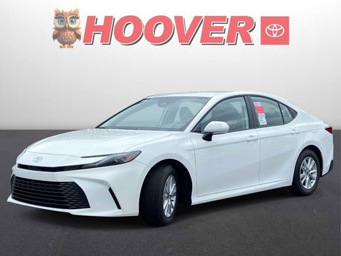 New 2026 Toyota Camry LE FWD image 7