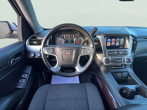 Used 2018 GMC Yukon SLE w/ SLE Value Package image 11