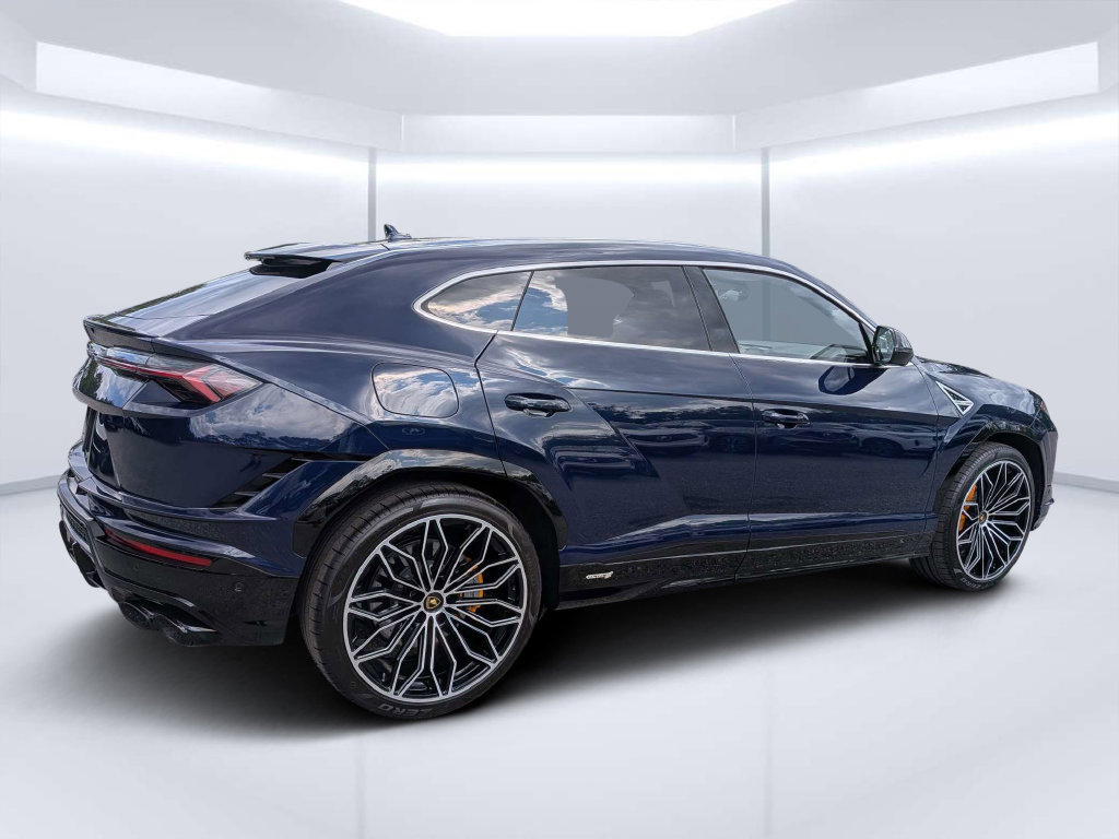 Used 2024 Lamborghini Urus S AWD/4WD image 3