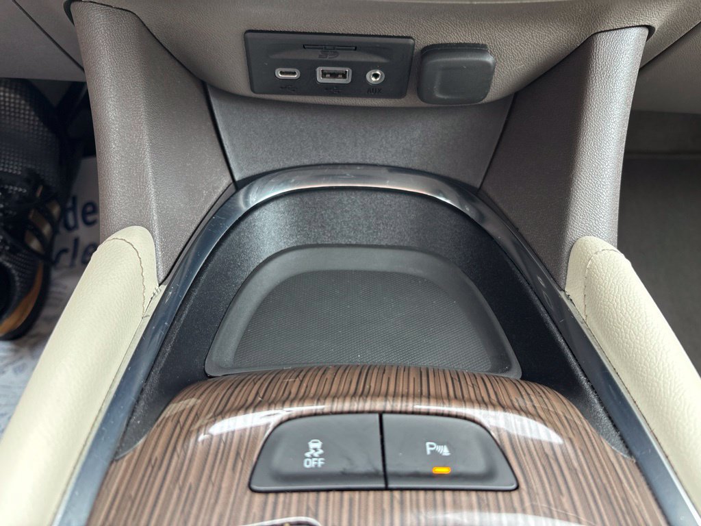 Used 2024 Chevrolet Malibu LT FWD image 43