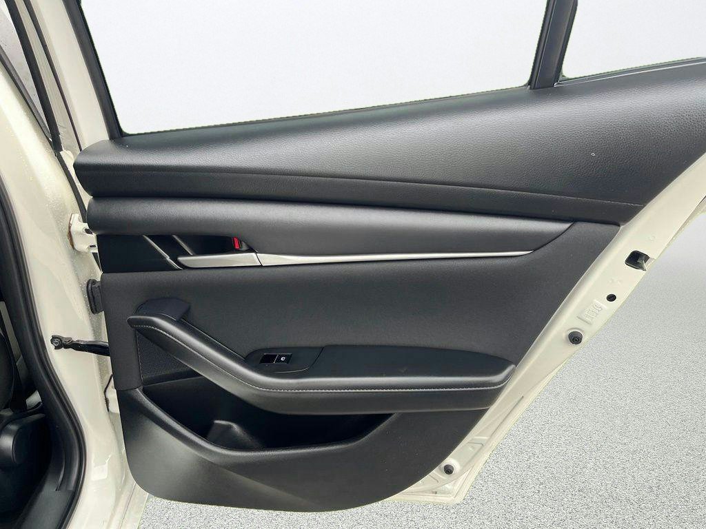 Used 2024 MAZDA MAZDA3 s FWD image 25