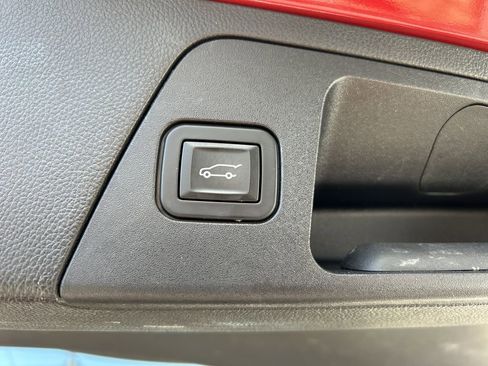 Used 2020 Buick Envision Essence image 12