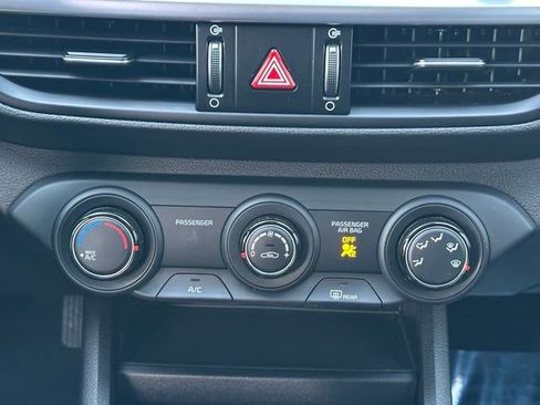 Used 2022 Kia Forte LXS w/ LXS Technology Package image 29