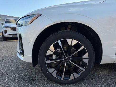 New 2026 Volvo XC60 B5 Plus w/ Protection Package Premier image 10