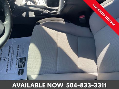 Used 2016 Toyota RAV4 XLE image 28