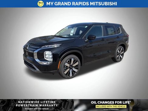 New 2026 Mitsubishi Outlander SE AWD/4WD image 7