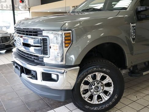 Used 2019 Ford F250 XLT w/ XLT Premium Package AWD/4WD image 21
