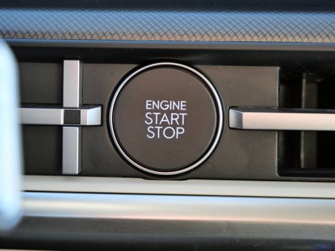 Certified 2025 Hyundai Santa Fe SEL image 29