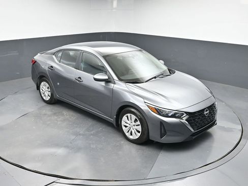 Used 2024 Nissan Sentra S image 46