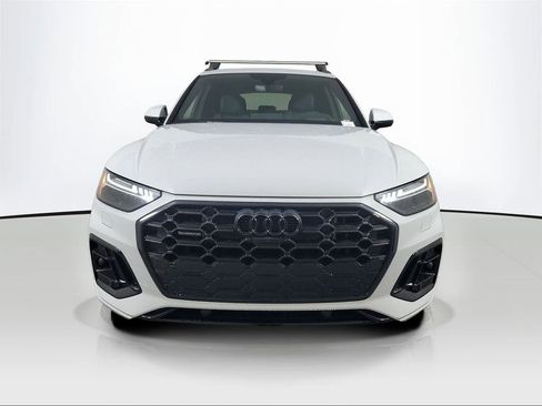 Used 2024 Audi Q5 e Prestige w/ Prestige Package AWD/4WD image 2