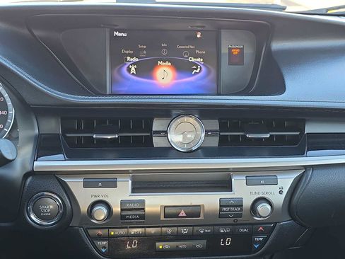 Used 2017 Lexus ES 350 image 20