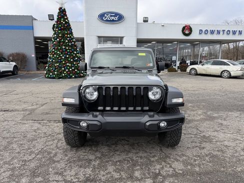 Used 2022 Jeep Wrangler Willys image 4