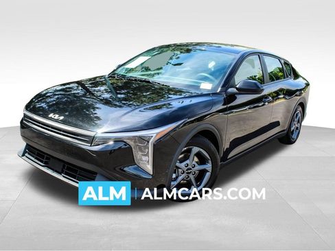 Used 2025 Kia K4 FWD image 1