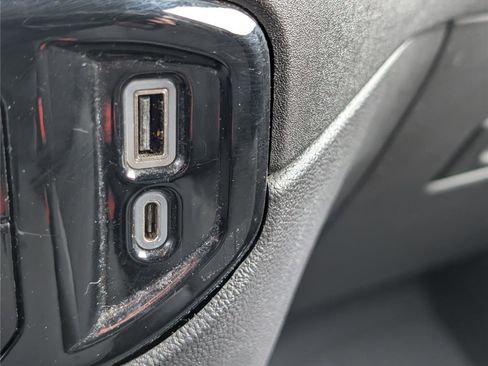 Used 2022 Chevrolet Silverado 1500 LT Trail Boss image 25