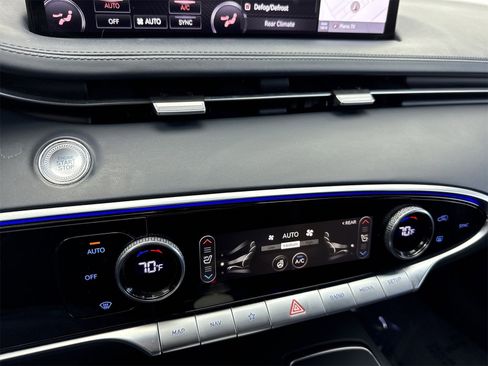 Used 2022 Genesis GV70 3.5T Sport w/ Sport Prestige Package image 25