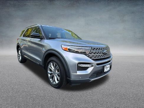 Used 2021 Ford Explorer Limited AWD/4WD image 2