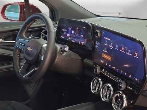 Used 2025 Chevrolet Blazer EV LT image 24