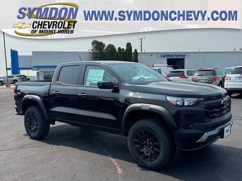 New 2026 Chevrolet Colorado Trail Boss AWD/4WD image 1