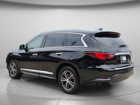 Used 2019 INFINITI QX60 Luxe w/ Essential Package FWD image 6