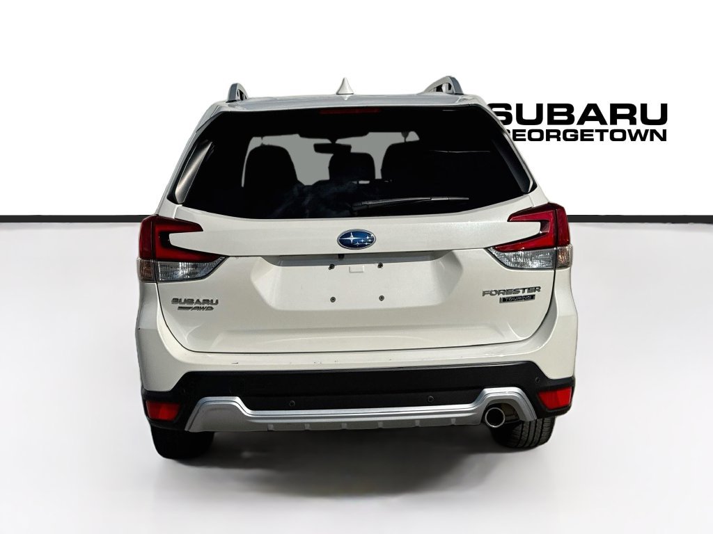 Used 2023 Subaru Forester Touring AWD/4WD image 6