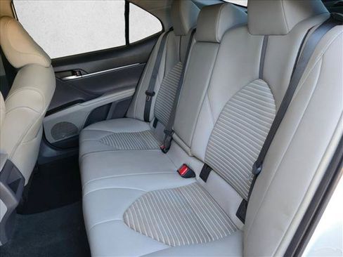 Used 2023 Toyota Camry SE FWD image 10