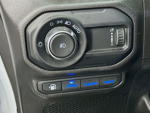 Used 2023 Jeep Wrangler Unlimited w/ Cold Weather Group AWD/4WD image 17