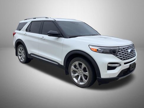 Used 2020 Ford Explorer Platinum w/ Premium Technology Package AWD/4WD image 4
