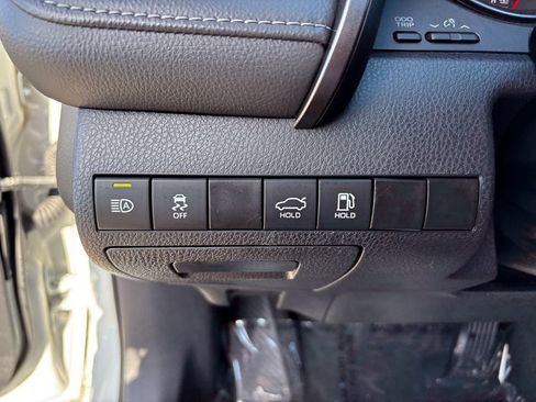 Used 2024 Toyota Camry XSE FWD image 31
