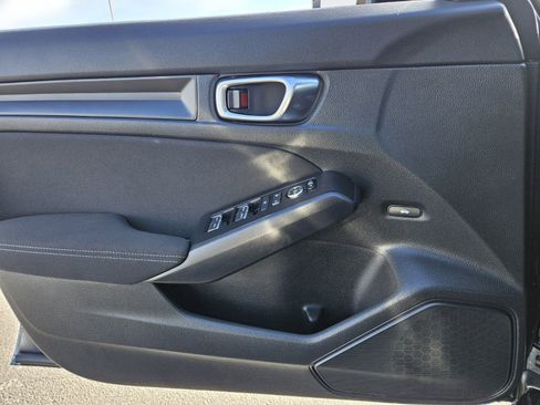 Used 2025 Honda Civic Sport image 29