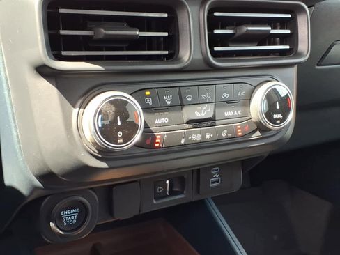 Used 2022 Ford Maverick Lariat w/ Lariat Luxury Package AWD/4WD image 17