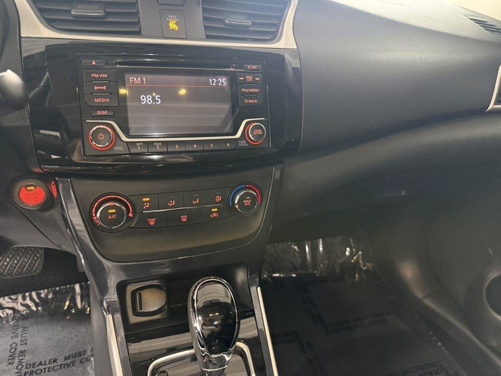 Used 2017 Nissan Sentra SR Turbo FWD image 15
