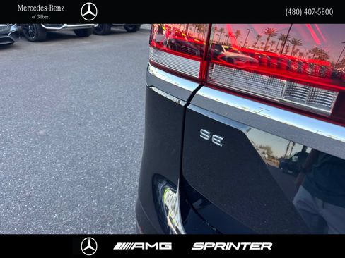 Used 2025 Volkswagen Atlas SE FWD image 5