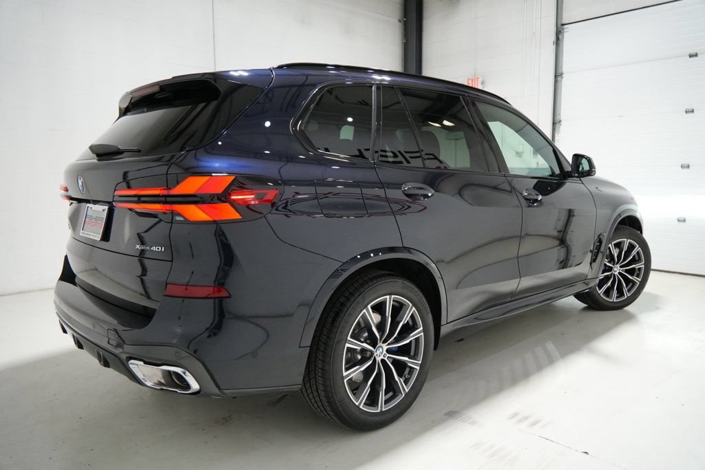 Used 2024 BMW X5 xDrive40i w/ M Sport Package AWD/4WD image 6
