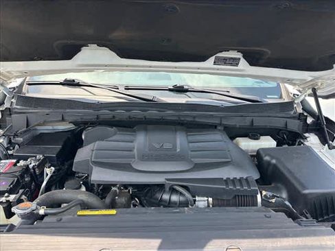 Used 2021 Nissan Titan PRO-4X w/ Pro-4x Convenience Package AWD/4WD image 33