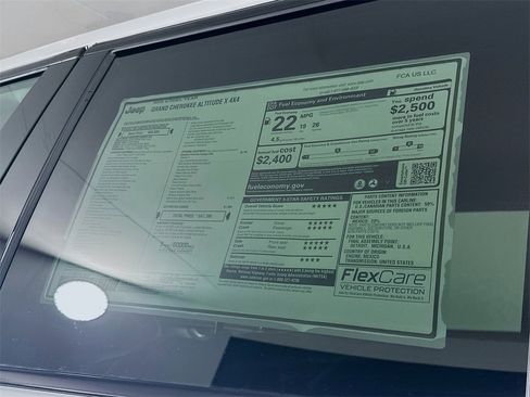 New 2025 Jeep Grand Cherokee Altitude image 20