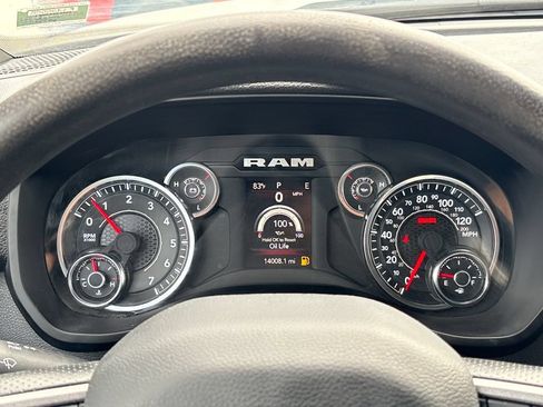 Used 2024 RAM 3500 Tradesman w/ Chrome Appearance Group AWD/4WD image 21