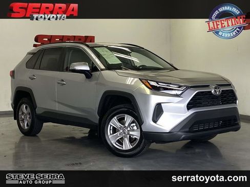 Used 2025 Toyota RAV4 XLE w/ Convenience Package image 1