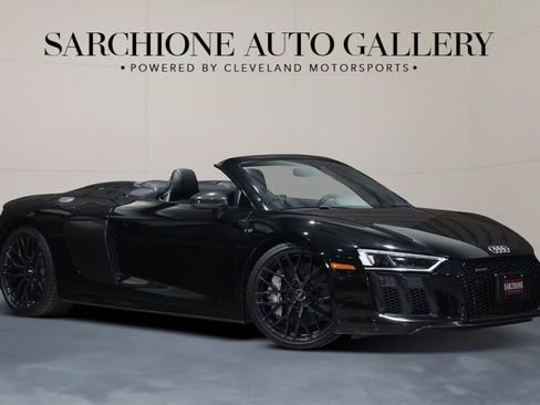 Used 2018 Audi R8 V10 plus image 1
