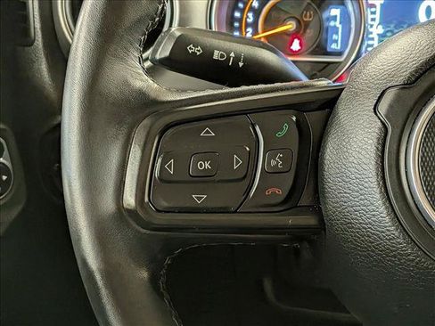 Used 2021 Jeep Gladiator Sport AWD/4WD image 12