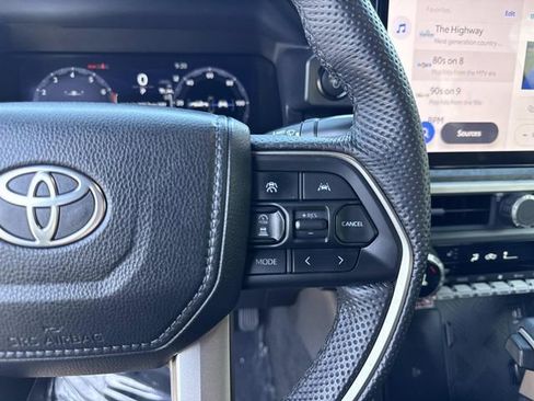 Used 2024 Toyota Tacoma Limited AWD/4WD image 31