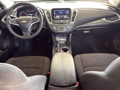 Used 2022 Chevrolet Malibu LT FWD image 43