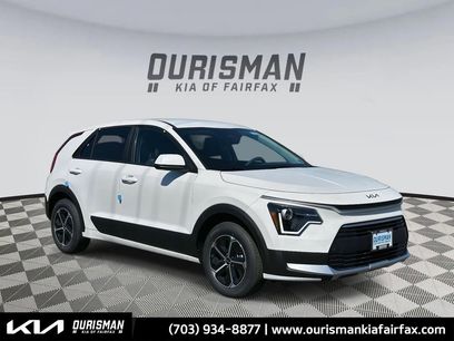 New 2025 Kia Niro LX