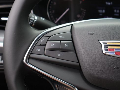 New 2026 Cadillac XT5 Luxury image 20