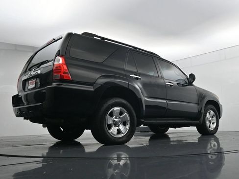 Used 2008 Toyota 4Runner SR5 AWD/4WD image 36