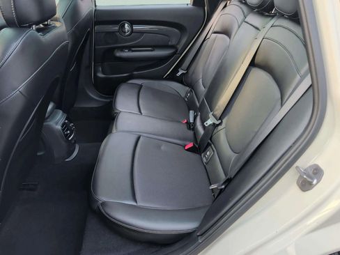 Used 2017 MINI Cooper Clubman S image 34