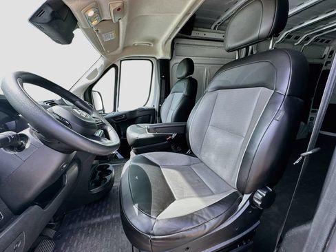 Used 2023 RAM ProMaster 2500 FWD image 18