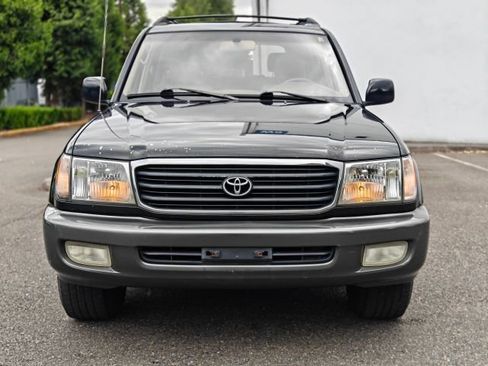 Used 2002 Toyota Land Cruiser AWD/4WD image 2