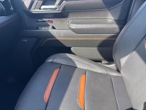 Used 2023 GMC Sierra 1500 AT4 w/ Technology Package image 18