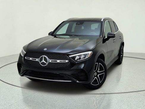 Used 2026 Mercedes-Benz GLC 300 image 2